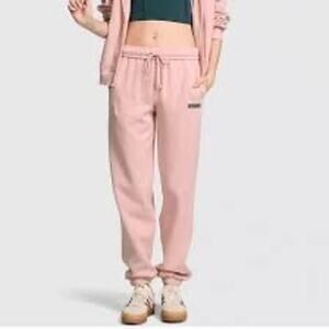 Victoria’s Secret PINK LIMITED EDITION IVY Fleece Campus Sweatpants medium